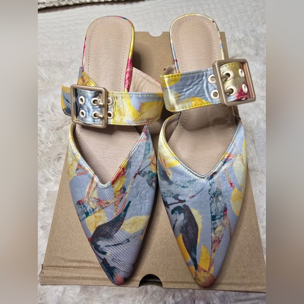 Floral Women's Shoes with Buckle Detail